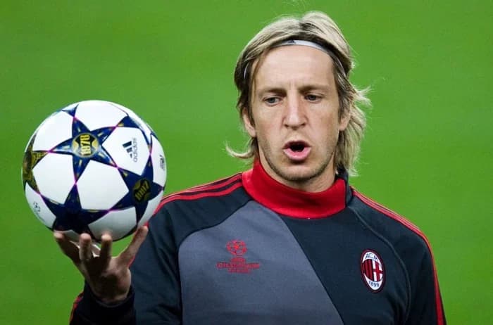 Massimo Ambrosini: A Legacy in Italian Football Massimo Ambrosini: A Legacy in Italian Football