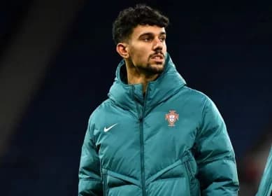 Chelsea and Newcastle Fight for Benfica Star Tomas Araujo