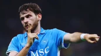 Kvaratskhelia's Contract Talks with Napoli Hit a Stalemate